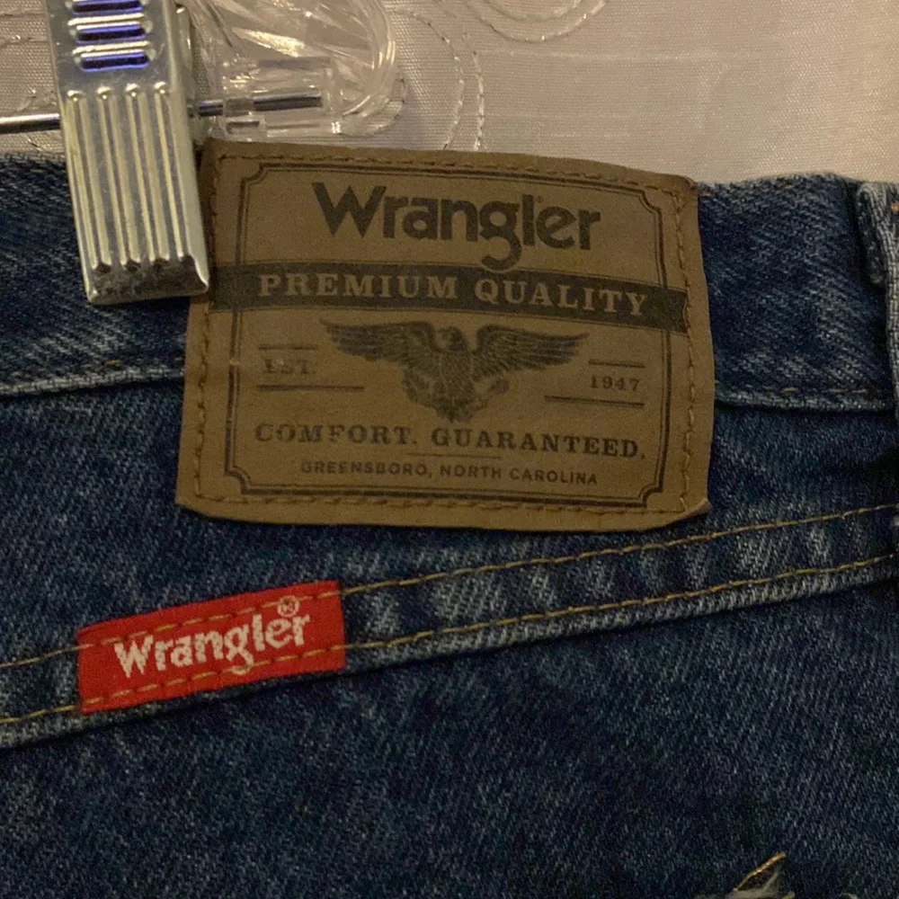 Wrangler Men’s Regular Fit Blue Jeans Size 46x30 💥